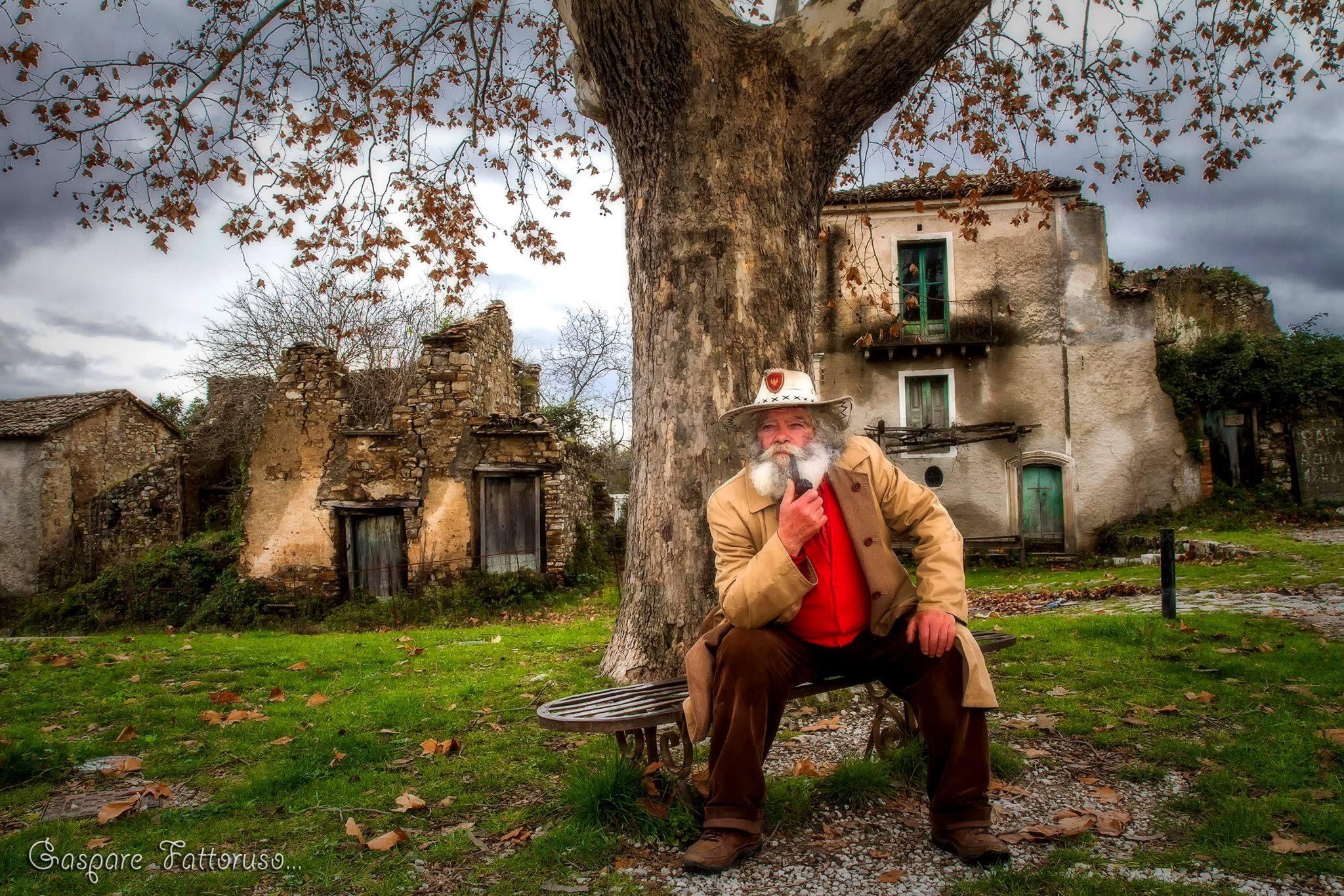 Giuseppe Spagnuolo, l'ultimo abitante-eroe di Roscigno Vecchia — Vallo Più